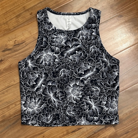 Balance Collection Tops - Navy and White Floral Athletic Crop Top